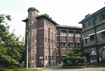 চিত্র:ChittagongGeneral Hospital.jpg