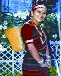 চিত্র:GaroWoman.jpg
