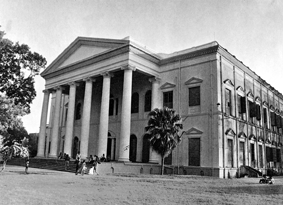 চিত্র:SearamporeMissionCollege.jpg