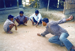 চিত্র:FolkGameGhuliKhela.jpg