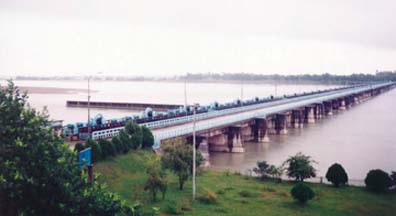 চিত্র:BarrageTista.jpg