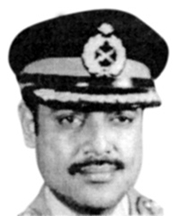 চিত্র:MosharrafMajorGeneralKhaled.jpg