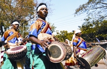চিত্র:TribalDanceSantal.jpg