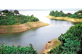চিত্র:KaptaiLake2.jpg