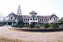 চিত্র:ChittagongOldCricuitHouse.jpg