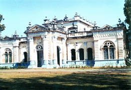 চিত্র:NatoreRajbari.jpg
