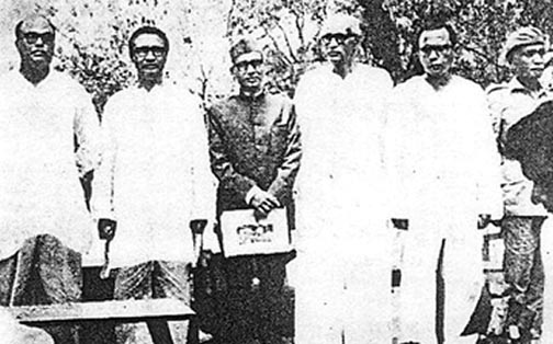 চিত্র:MujibnagarGovernment.jpg