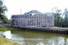চিত্র:FortIndrakpur.jpg