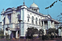 চিত্র:DhakaHighCourtBuilding2.jpg