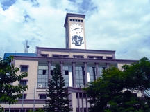 চিত্র:DhakaRAJUKBuilding.jpg