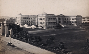 চিত্র:CalcuttaGovernmentHouse.jpg