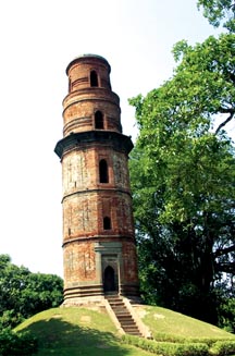 চিত্র:FiruzMinar.jpg