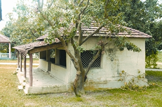চিত্র:ArchitectureMatirGhar.jpg