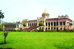 চিত্র:AhsanManzil.jpg