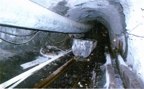 চিত্র:CoalUundergroundRoadway.jpg
