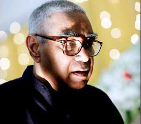 চিত্র:ChowdhuryGiasKamal.jpg