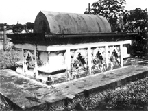 চিত্র:GhiyasuddinAzam.jpg
