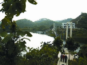চিত্র:EcoparkBashkhali.jpg