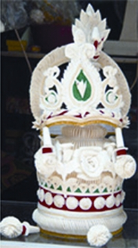 চিত্র:SholaCrown.jpg