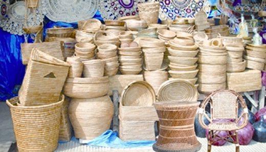 চিত্র:CanProduct.jpg