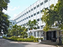 চিত্র:DhakaUniversityArtsFaculty.jpg