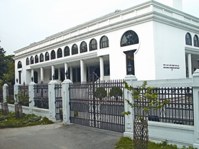 চিত্র:NababNawabAliChowdhury.jpg