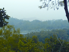 চিত্র:EcoparkJaflong.jpg