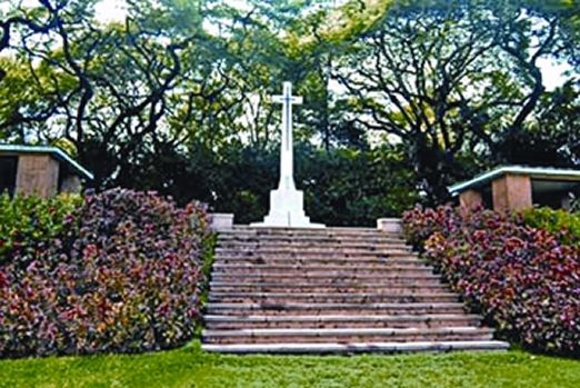 চিত্র:CrossOfSacrificeMainamati.jpg