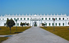 চিত্র:ImambaraNijamatMurshidabad.jpg