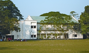 চিত্র:RangpurZillaSchool.jpg