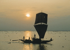 চিত্র:FisheriesSea1.jpg