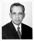 চিত্র:AhmedFakhruddin.jpg