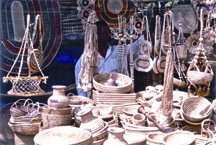 চিত্র:Handicrafts.jpg