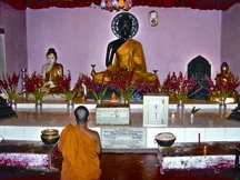 চিত্র:KamalapurBauddhaVihara.jpg