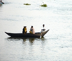 চিত্র:BoatDigi.jpg