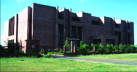 চিত্র:Archives.jpg