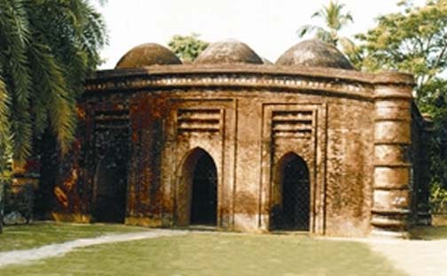 চিত্র:NineDomedMosque.jpg
