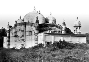 চিত্র:SarailHatkholaMosque.jpg