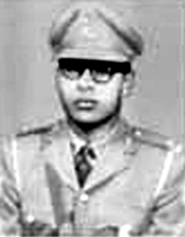 চিত্র:HaqMajorNazmul.jpg